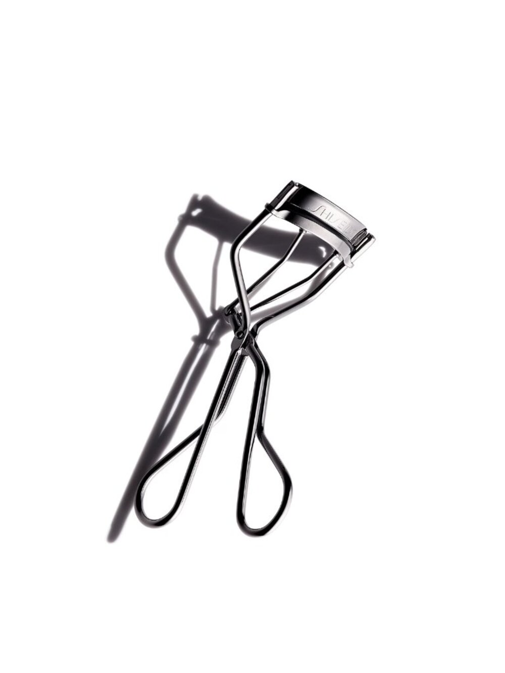 Shiseido Eyelash Curler, Edge-Free Design, Includes Replacement Pad